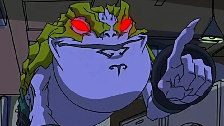 The Holy Lord probably likes Xiao Feng very much too.