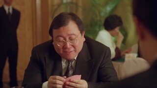 The fat guy always has such good cards, I would have thought he was cheating, but the result is amaz