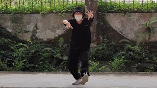 This kind of Krump is really terrible. The person who risked his life to cover it looked very handso