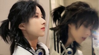 The embarrassing period of frizzy hair can only be tied up