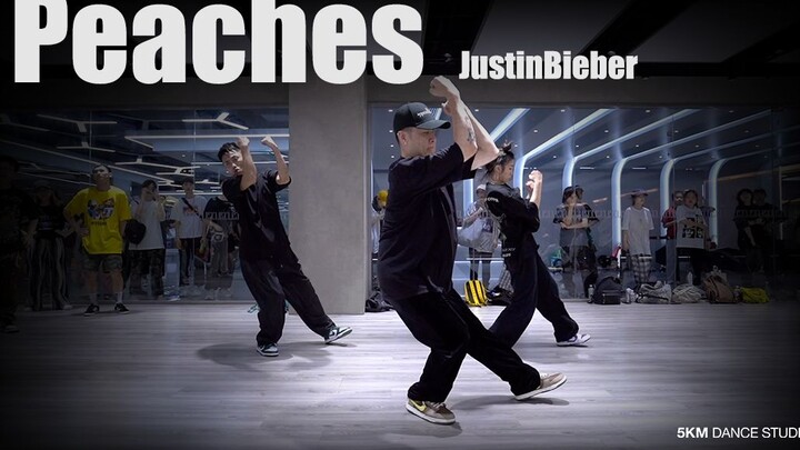 غرفة التدريب على الرقص من Peaches~ حقًا سلسة جدًا~ جاستن بيبر