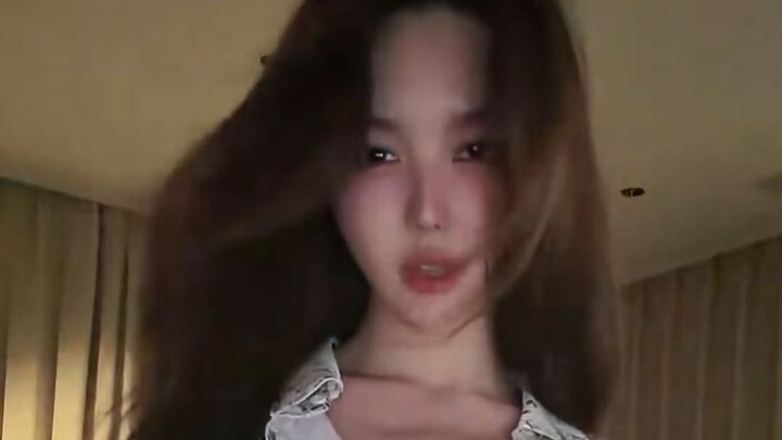 Ayo kita lihat si adik perempuan