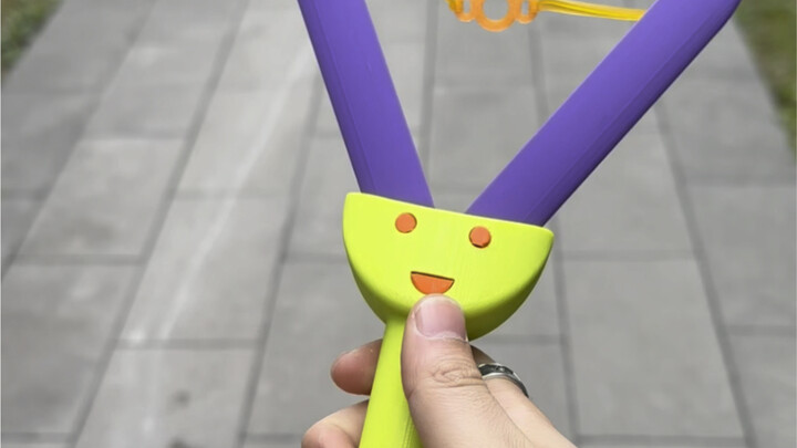 Dám tịch thu đồ chơi của tao à? Tao sẽ búng cái mông bự của mày, hehe #chơicáigìmmới #giảiphóng