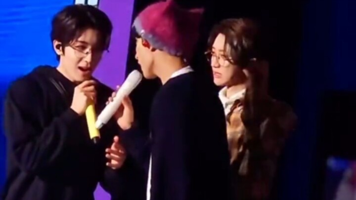 SEVENTEEN members take on the high notes of Golden DK one by one!