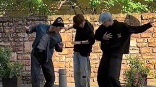 The fifth generation of the group's fans danced NCT U's 'Baggy Jeans' challenge