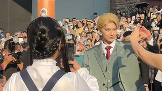 铁铁出息了！！！见到卡琳娜cos黄昏了！！！