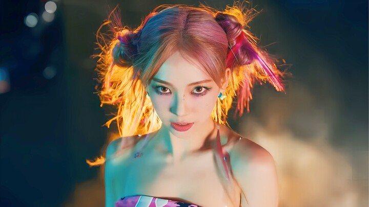 Beautiful Genius: Stunning Looks of the Five Constants Members (Part 1)