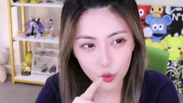 Zhou Shuyi experienced a breakdown in family relationships when her cousin called her "wife" and she