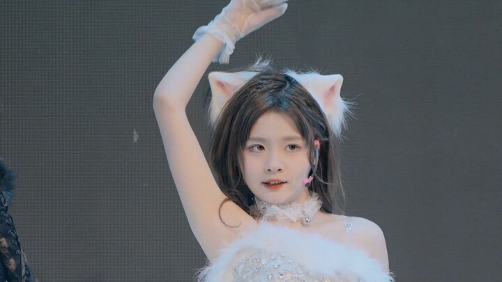 【Huang Yici】23.03.18 “แมวดำที่เดินในยามค่ำคืน” โฟกัสการตัดต่อด้วยกล้องคู่
