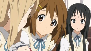 [Gadis yang terdengar ringan] Hobi aneh Tsumugi (Perempuan adalah yang terbaik!)
