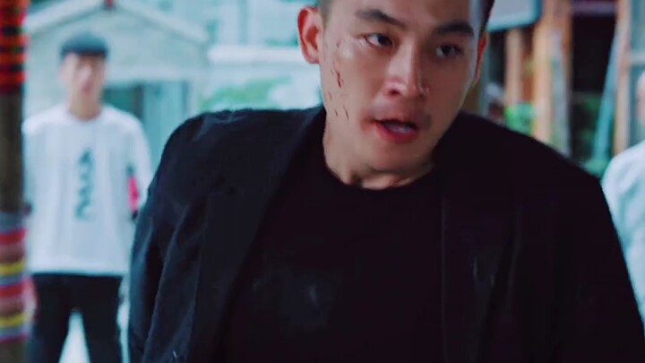 Bảo mày đi làm mật thám, đâu bảo mày diễn như chính mình đâu!