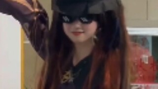 การ์ตูนจีน丨ข่าวดีสำหรับคนกลัวสังคม! การเต้นรำแบบสังคมในสถานที่ที่มีผู้คนพลุกพล่านจะเป็นอย่างไร? ไปเล