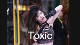 แม่คะ...เติมอะไรลงไปในน้ำคะ?