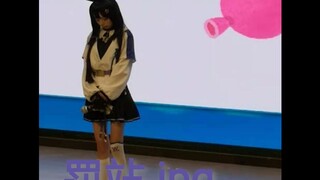 [A-Soul/Bella] Cosplay Bella performs "Super Sensitive" at a school event