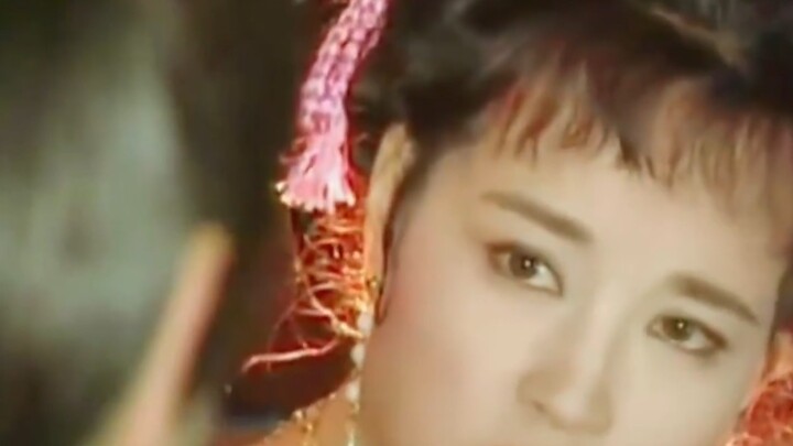 Wu Meiniang gained favor at the age of 14, only to be banished to the Cold Palace with four simple w