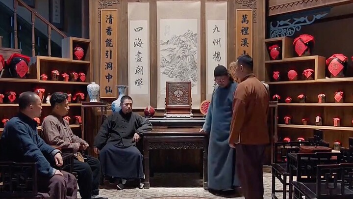 老北风身负重伤求助老酒馆，陈掌柜机智化解