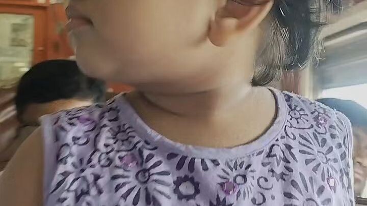 "আকাশ পথে যাবো বেড়াতে... ট্রেন যাত্রার কিছু সুন্দর ও মিষ্টি মুহূর্ত! 🚂☁️✨"#viralvideo #shortvideo