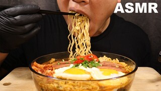 ASMR EATING SHIN RAMYUN NOODLE SOUP WITH KIMCHI, FRIED SPAM & EGGS