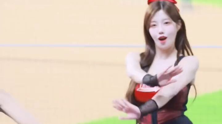 260401 SSG랜더스 강지은 치어리더 직캠(BANG BANG)IVE - BANG BANG4월의 첫날부터 지은치어❤️매번 볼 때마다 그 미모에 #kpop #fancam