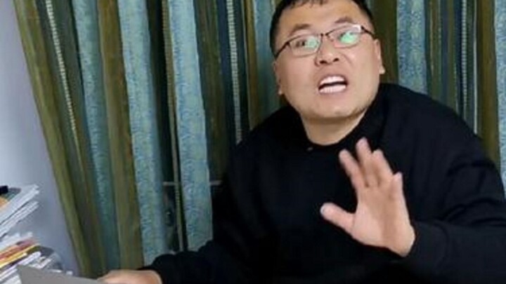 This annoying parent is here again