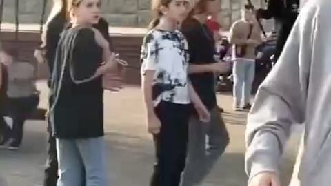 ยินดีด้วยที่คุณมีสิทธิ์เลือกคู่ครองก่อน!