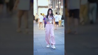 Chinese girl street fashion Beautiful girl #chinesefashion #shorts