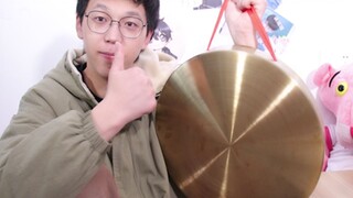 在熟睡的表弟旁边敲大铜锣会发生什么，上学还会迟到吗？