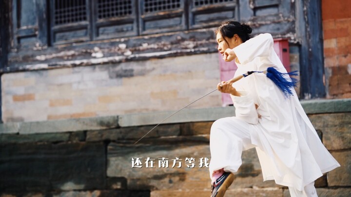"Down the Mountain" versi asli Tao, dibintangi oleh anak-anak lucu Wudang