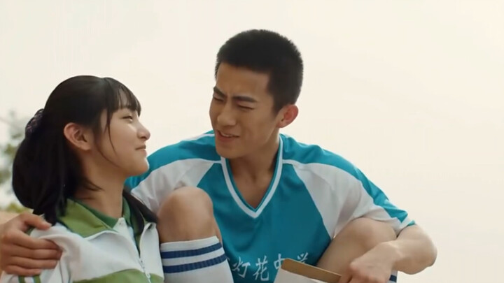 Tình yêu từ thuở thơ ấu, thật là xứng đôi.