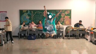 【House Dance】Miku một mình NHIỀU HƠN NHIỀU NHIỀU HƠN! !