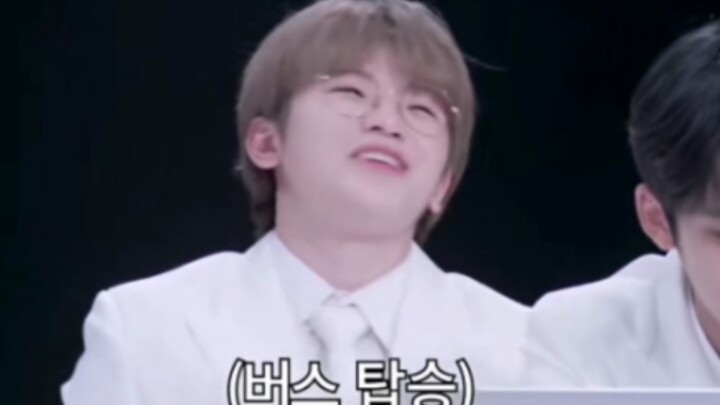 【سيفينتين】 المعلّم لي الذي ما برح يلاحق جون طوال الوقت، كم هو ظريف!!!