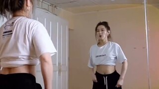 Saya telah menerbitkan begitu banyak tutorial dance Kpop pada tahun 2022. Mana yang sudah Anda pelaj