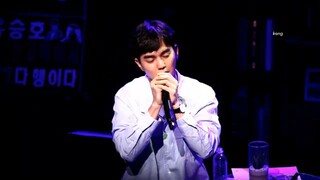 #YooSeungHo sing a song