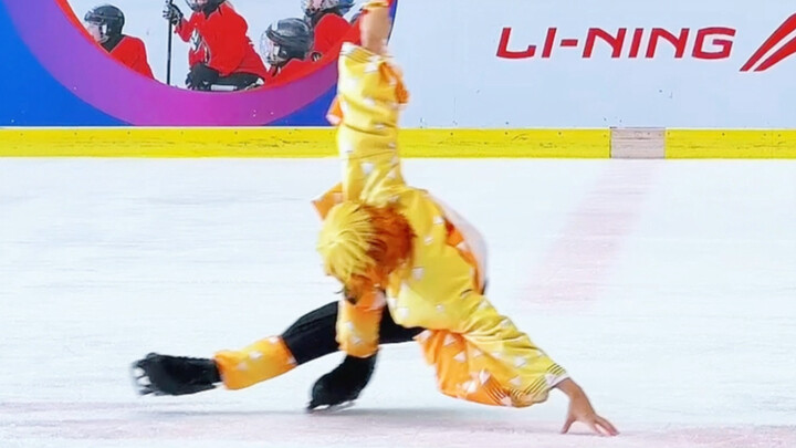 I woke up too early and saw Zenitsu ice skating!