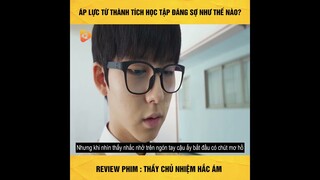 Review Phim: Chủ Nhiệm Hắc Ám 4 - Loại Nước Uống Sẽ Giải Được Tất Cả Bài Tập Từ Dễ Đến Khó