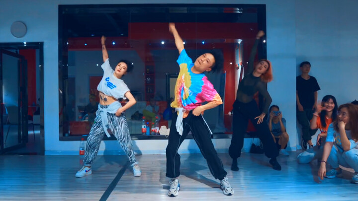 Chung Ha - 'Gotta Go' | Original Choreography | Dance Studio