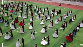 [Full drone view] Lanzhou University High School 2022 Senior Year Graduation Waltz