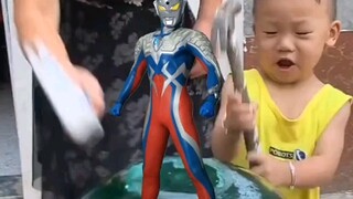 小朋友不要砸我，我们都相信光