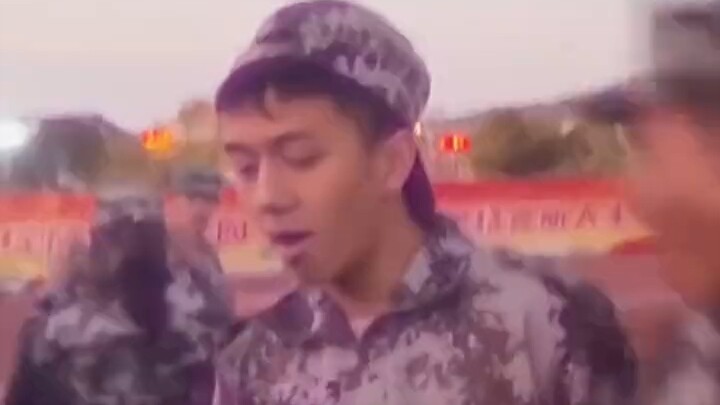 ตะโกนออกมา แต่เป็นเวอร์ชันนายทหาร