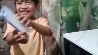 Batang ngbebenta ng case phone