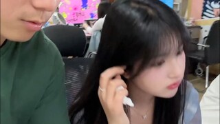 Bagaimana cara membayarnya, apakah setiap orang harus mencium satu sama lain?