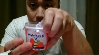 ASMR EATING SOUNDS - TURKISH ICE CREAM/MARAS DONDURMASI/STRAWBERRY FLAVOUR