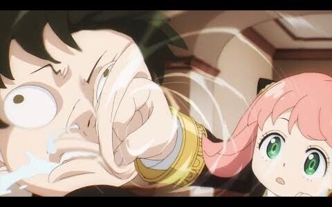 Anya Punch Damian อยู่บนใบหน้า