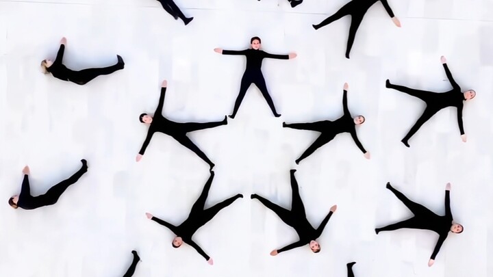 Chỉ làm chiếc kính vạn hoa trong mắt em