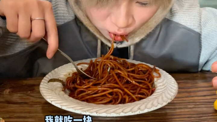 What to Do When Your Dog Guards Its Food