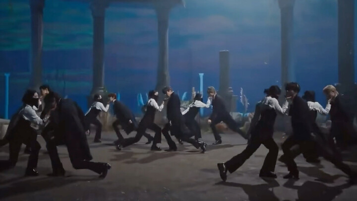 Eun Jung, don't look... Seventh Master dances Trouble Maker