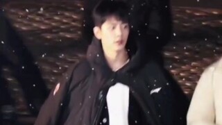 [Xiao Zhan] The sun is with me, Reuters video! What a great face! The boyish look