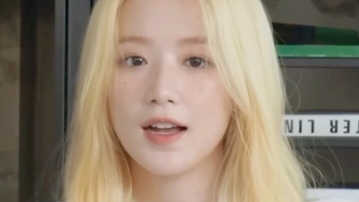 Tidak bisa, ini benar-benar terlalu imut, terlalu imut, terlalu imut!!