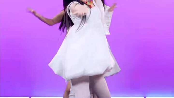 【让不追Kpop的舍友re女团之illit】完结篇