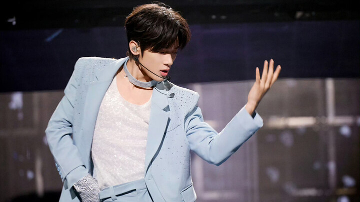 【Kế hoạch Đăng Lục】Hành trình ra mắt thế hệ thứ ba gia tộc TF "Ngày Đăng Lục" sân khấu công diễn lần